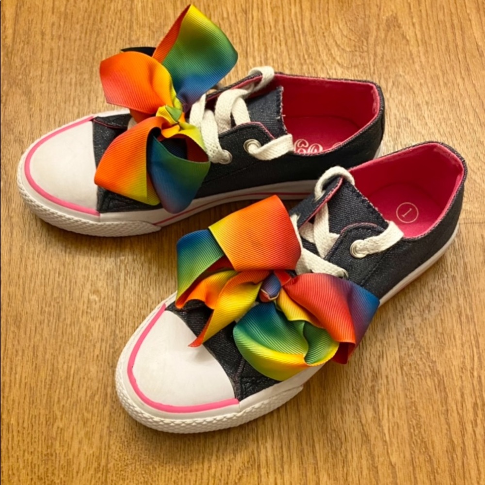 Jo Jo Sneakers.